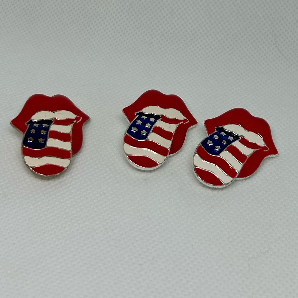 Patriotic Lips Brooch Set‎